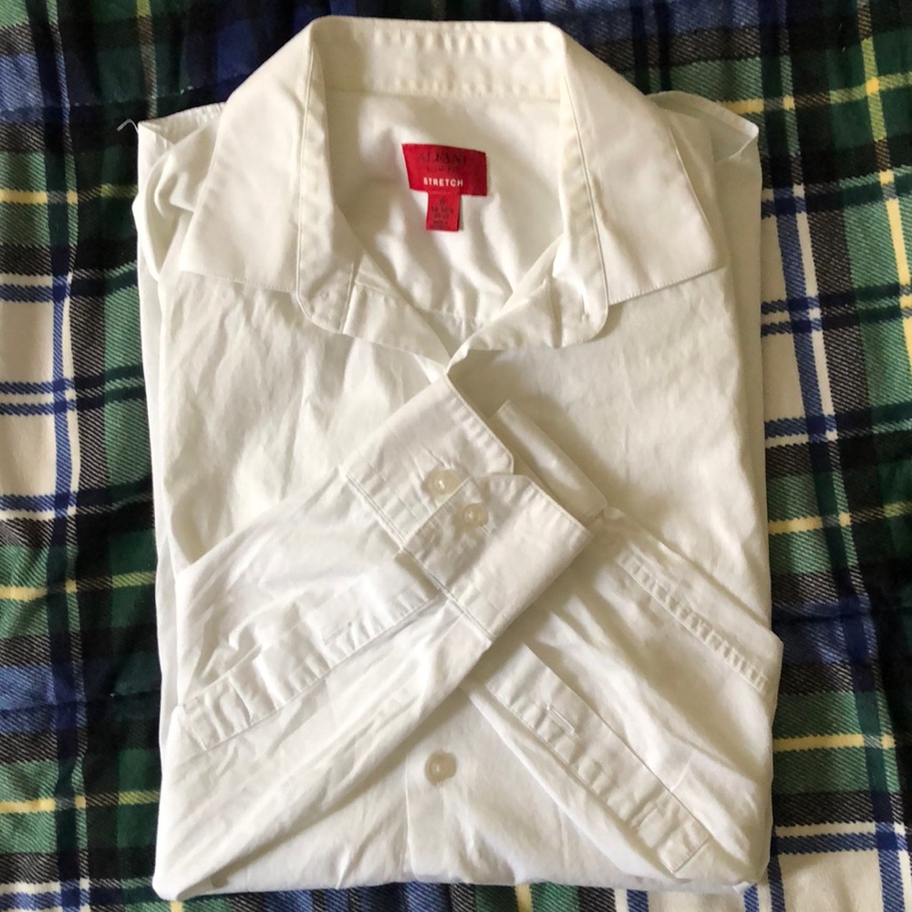 White dress shirt